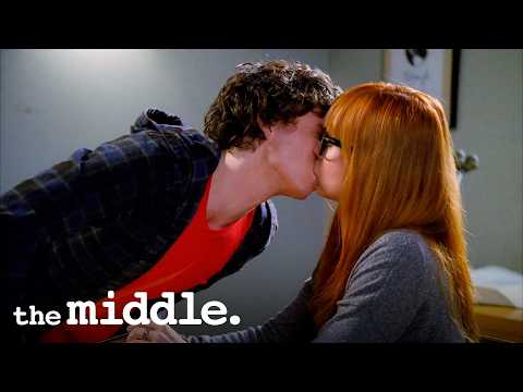 Axl Hits on His Tutor | The Middle