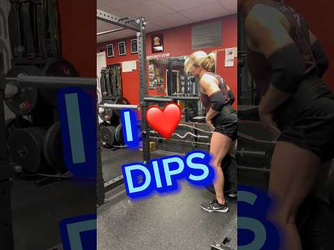 One of my favorite ways to finish a workout #triceps #tricepdips