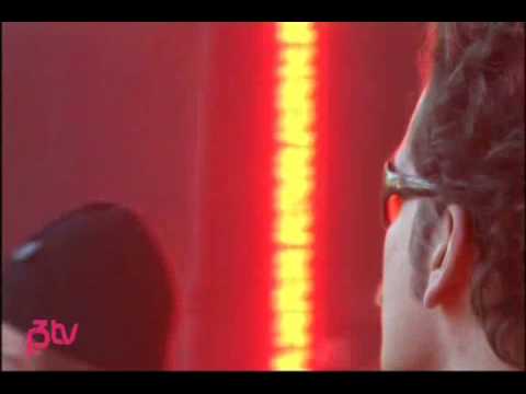 Obstacle 1 (live) - Interpol Hovefestivalen