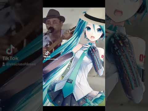 MIKU CANTANDO GRANDE FAMÍLIA