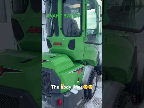 The LAMBORGHINI Of Tractors 🚜 #snowplowing #avant #avanttecno #asmr #best