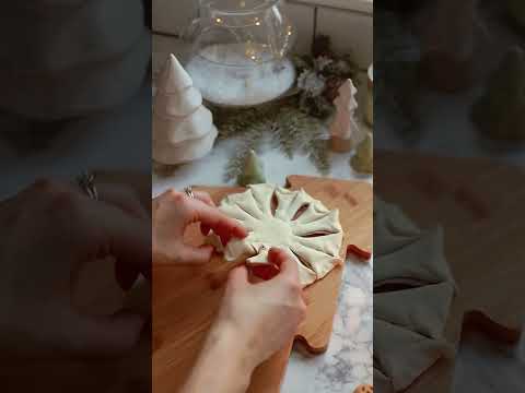 Easy Christmas treat idea🎄 snowflake pastry #christmasrecipes