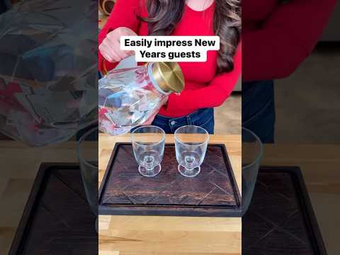 How to make elegant ice glasses #newyearseve #happynewyear2025 #partyideas #Beverages