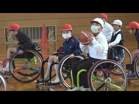 小学生が車いすバスケを体験　助け合いの精神学ぶ　香川・小豆島町