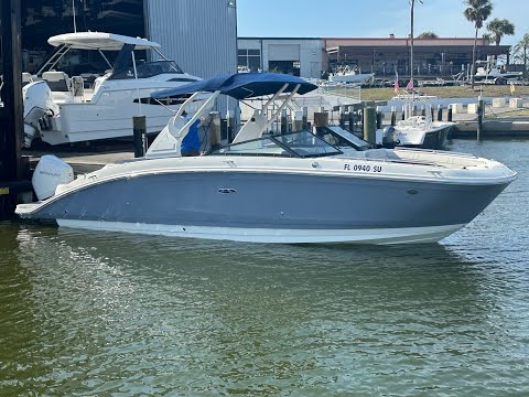 Brokerage 2021 Sea Ray 270 SDX w/ White Mercury 300 hp offered by Marinemax in Venice, FL.