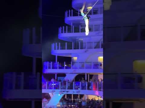 #shorts Royal Caribbean Utopia of the Seas, AquaTheater Show - Aqua 80 Too, "Flying" Act!