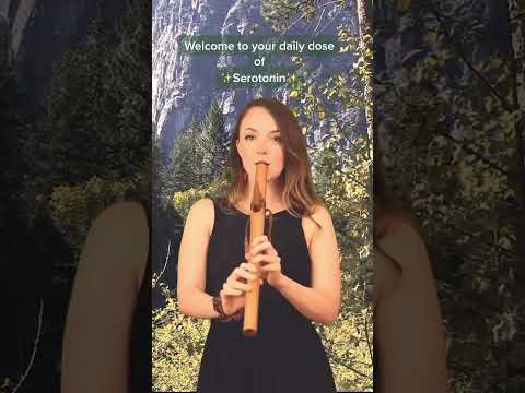 ✨Calming minute 😌✨ Breathe in, breathe out. #flute #nativeamericanflute #nativeamericanstyleflute