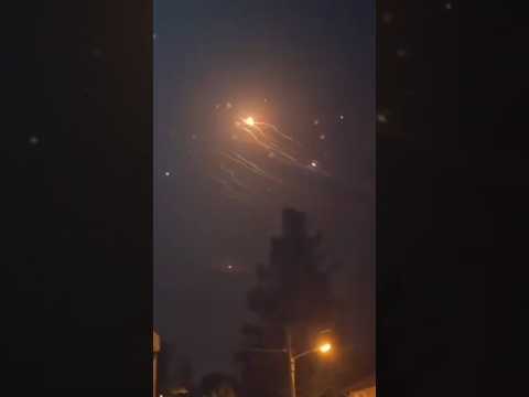 🇮🇱Iron Dome interceptions over the Galilee Panhandle amid rocket barrage By Hezbollah last night.