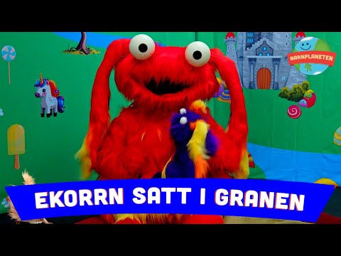 Rymdkaninen - Ekorrn satt i granen