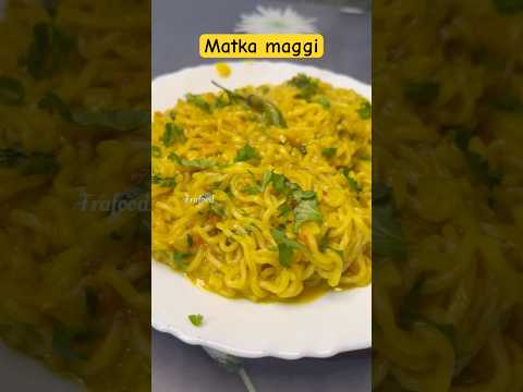 Viral Matka Maggi in 2 Minutes | Handi Maggi #cheese #maggi #noodles #streetfood #cooking #food #yt