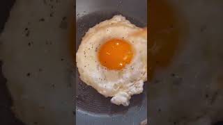 Super tasty fried eggs