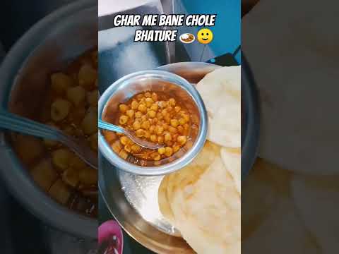 पहली बार घर में बने दिल्ली के छोले भटूरे |#cholebhaturesteedfood#cholebhaturechallenge  #shorts