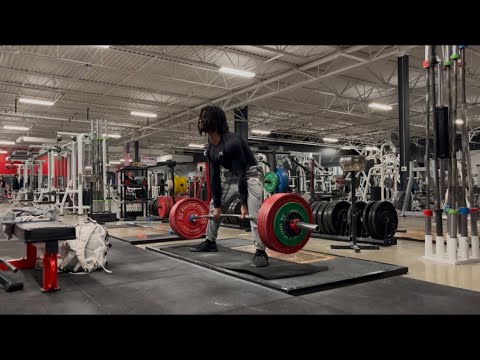 Moving A Heavy Deadlift And Getting A Nice Back Pump