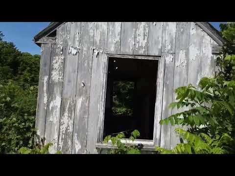 Pool Bath House Decaying