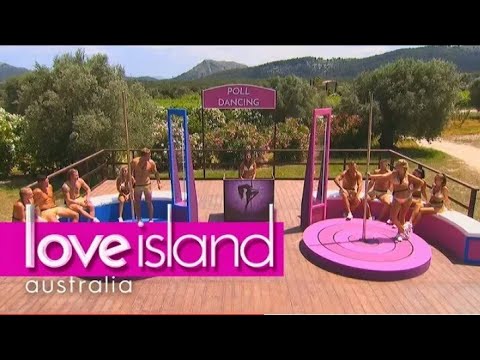 Villa games: Who can pole dance the best? Girls doing pole dance | Love Island Australia (2018) HD