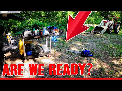 End Of 2022 Off-Grid Camp | Prepping The Abandoned B414 Tractor for Fall