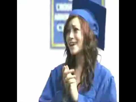 RARE Mary-Kate and Ashley Olsen Graduation Ceremony Footage (2004) #olsentwins