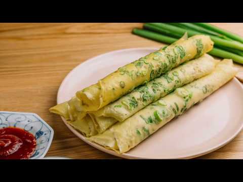 Simple Chinese Scallion Crepe | Soft and savory Chinese Pancake | 小葱摊饼 | 早餐鸡蛋饼