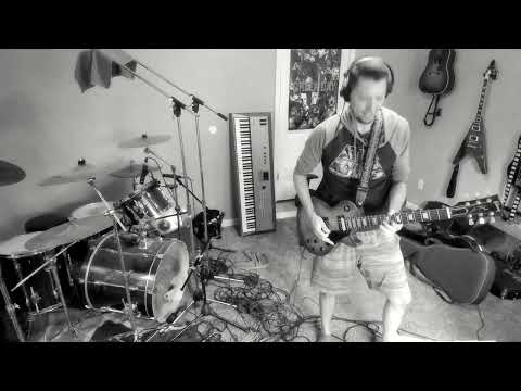 Guitar & Synth Mayhem!  Delusions From The Mothership Solo