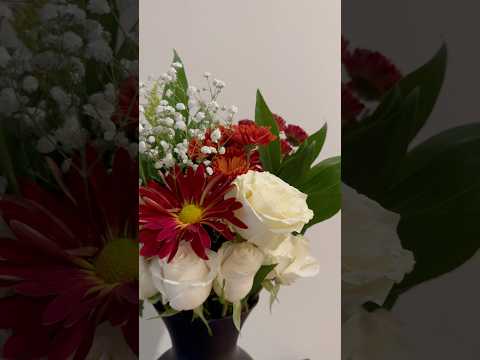 #freshflowers #freshflowerarragement #floralarrangement #flowerarrangement #traderjoesflowers