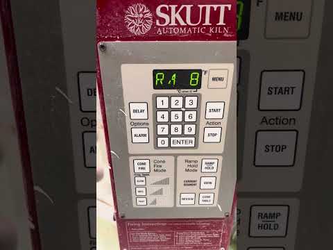 How I program my Skutt kiln to glaze fire the Coyote Texas 2 Step glazes. Sound on to hear details.