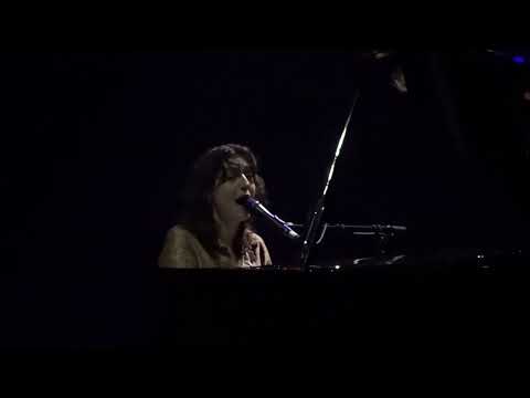 Birdy - People help the people (Live in ZiggoDome)