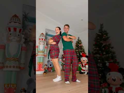 APT. DANCE CHRISTMAS EDITION! 🤣 - ROSÉ & Bruno Mars - #dance #trend #viral #couple #funny #shorts