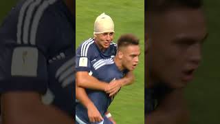 Lautaro Martinez produces special moments 🇦🇷