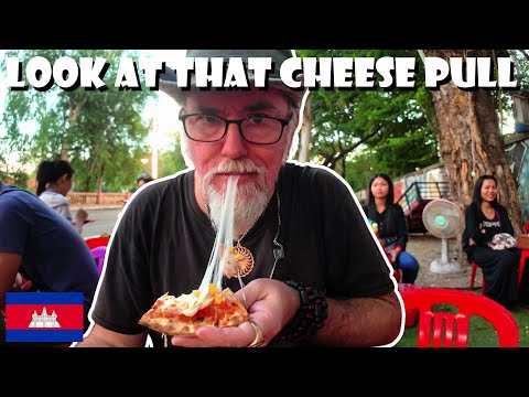 Vlog - E237 - "Pizza From A Tuk-Tuk?"  🇰🇭  Siem Reap