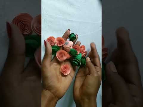 easy and beautiful photo frame making with paper #paperflower #photoframe #youtubeshorts #viralshort