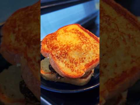 Who loves French toast 🍞🥖#shortsfeed #shortsviral #trending #canada #shortvideo #dinnerrecipes