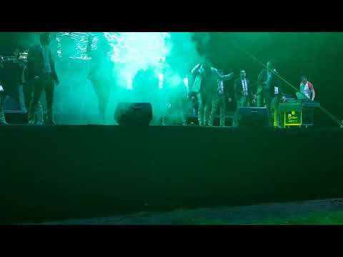 Y como la ven? Panchito Arredondo ft. La Decima Banda (en vivo jomulquillo zacatecas)2018