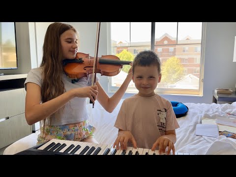 5-year-old ACCOMPANIES a PROFESSIONAL VIOLINIST Karolina Protsenko on piano