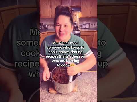 Home Cook here creating a community of people that love to cook & share recipes & tips w/ others ❤️