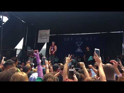 Set It Off sings Backstreet Boys - Everybody at The Last ever Warped Tour