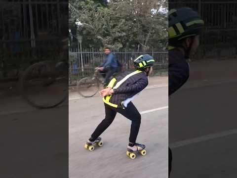 public reaction video #vairal #skating #inlineskating @Skating_Girl_Shubhi