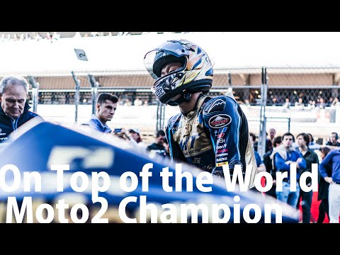 勝利の鎧、Moto2小椋藍チャンピオンスーツで登場｜On Top of the World: Moto2 Champion