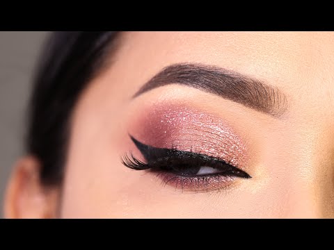 Very Simple and Easy eye Makeup with winged Eyeliner || Shilpa