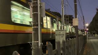 【低速】JR東日本 E233系8000番台 N33編成 (514F)回送列車 国立市役所前踏切(矢川~谷保) 通過 2024.11.13 5:46