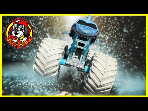 Monster Jam & Hot Wheels Monster Trucks IN WATER! 💦 RACING COMPILATION