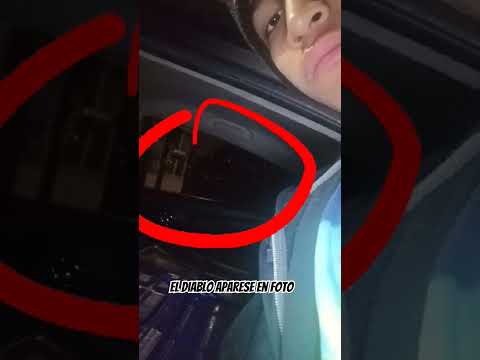 Se toma una foto y mira lo que está observandolo #parati #paranormal #miedo #shortsviral