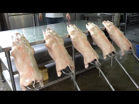 Hand Roast Suckling Pig / 港式脆皮烤乳豬 ，香港主廚令人驚嘆的烤功！ - Taiwanese Street Food