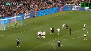 Seedorf's 45-year-old free kick. [Bonus] ○○ shot from Rooney's sharp dribble.