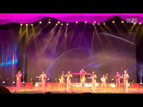 12 Girls Band - Lift your veil 起你的盖头来 女子十二乐坊乌鲁木齐音乐会2014