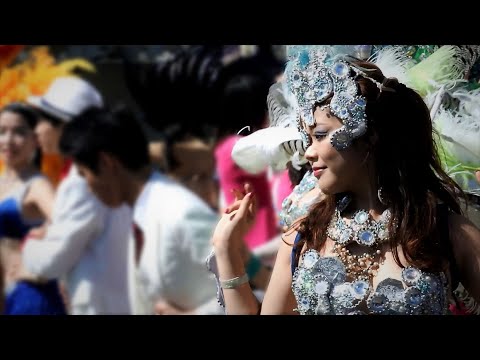 東京外国語大学ブラジル研究会　多磨駅商店会 秋のふれあい祭り 2018　”銀(silver)”　ウニアン・ドス・アマドーリス　G.R.E.S. UNIÃO DOS AMADORES