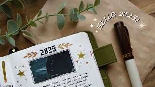 hello 2025 ✸ my hobonichi techo A6 + weeks so far