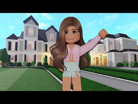 MY NEW FAMILY HOUSE TOUR | Bloxburg