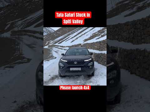 Tata Safari Stuck in Snow🥲 @TataMotorsCars Please launch 4x4 Now #shorts #tatasafari #viral #suv