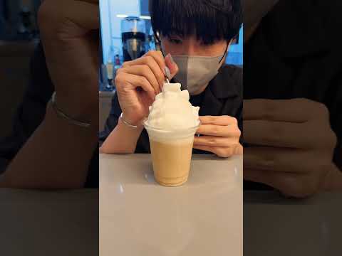 THE COOLEST CAFES TO TRY IN TOKYO 🇯🇵☕️Cafe hopping ba kamo? Full video on Tiktok: @colzvidal