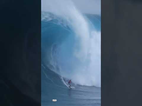 JAWS MASSIVE SUNRISE TOW IN BOMB - YURI SOLEDADE #Shorts